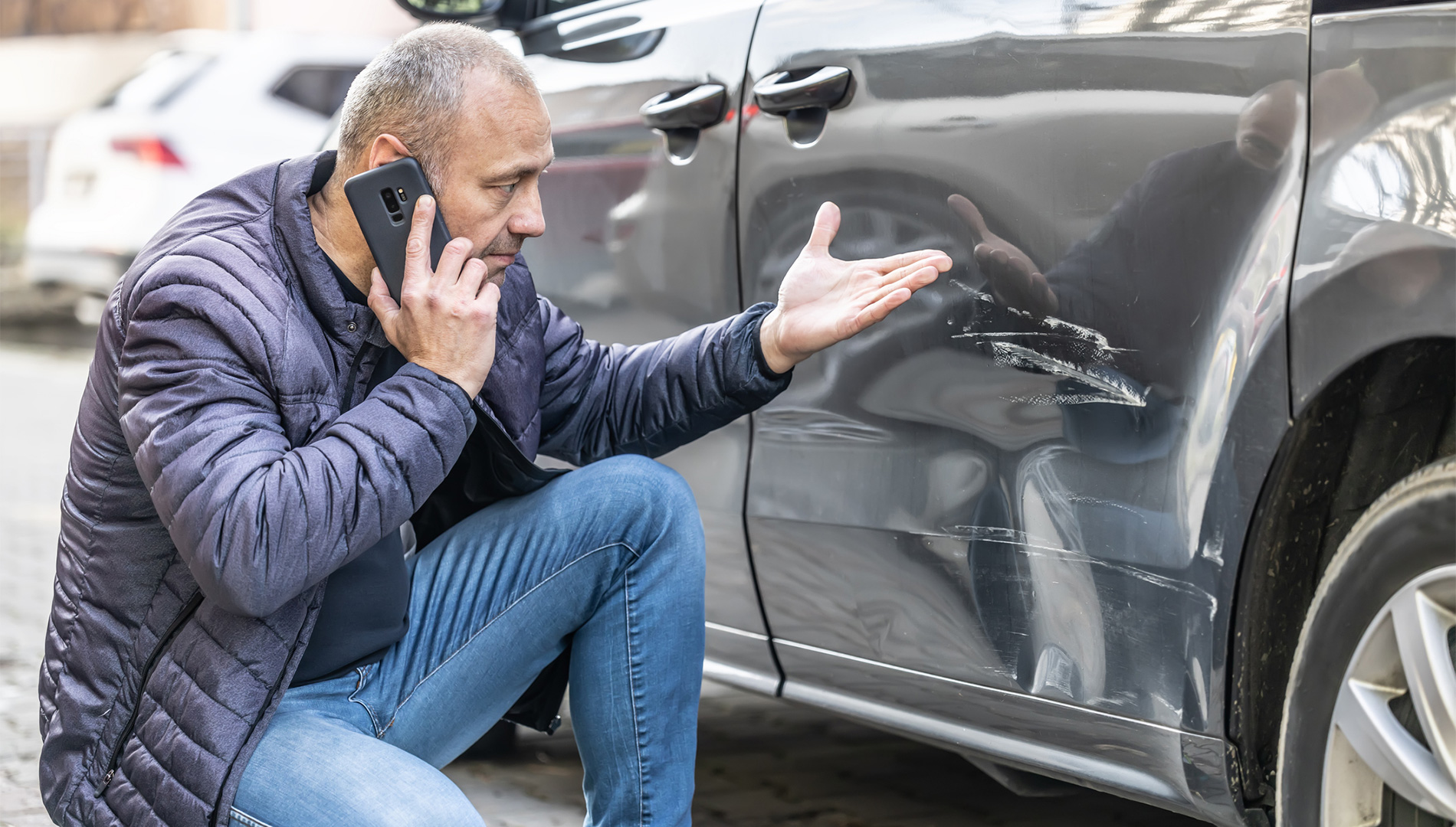 como quitar arañazos del coche